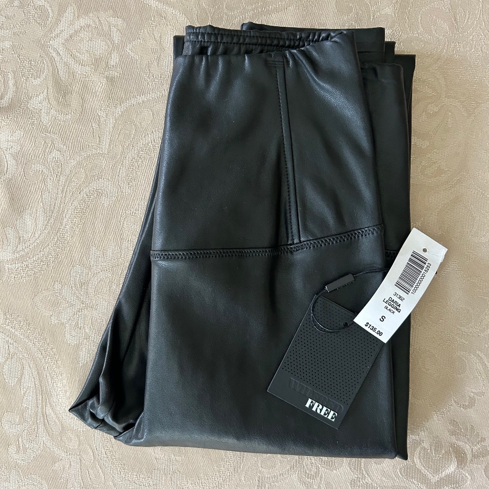 NWT Aritzia Wilfred Free Daria High-Waisted Leather Leggings, Black, Size S
